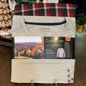 Cuddl Duds Men's Gray and Red Plaid Long Sleeve Set